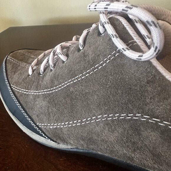 LL Bean Suede Shoe Sneaker 277619 Brown/Pink Lace Up Walking Casual Womens Sz 8 - Picture 15 of 15